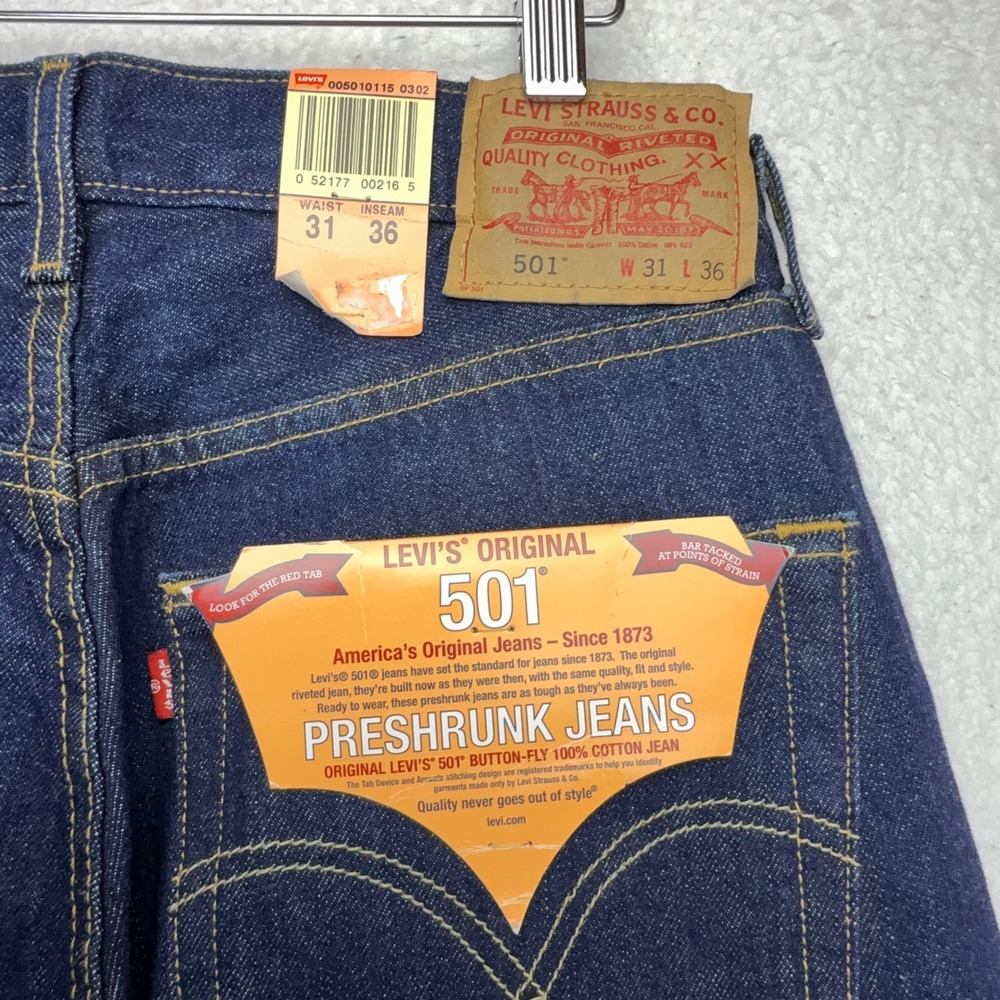 Levis 501 Original Mens Dark Wash Button Fly Cotton Jeans 31x36 00501-0115